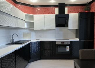 Сдаю в аренду 3-комнатную квартиру, 90 м2, Краснодар, улица Тюляева, 4/1