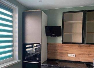 Сдам 1-комнатную квартиру, 40 м2, Москва, Осенний бульвар, 10к1