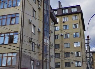 Сдам 3-комнатную квартиру, 100 м2, Армавир, улица Ефремова, 160