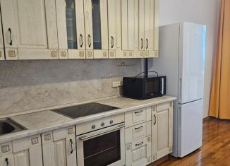 Сдается в аренду 1-ком. квартира, 50 м2, Калужская область, Долгининская улица, 4