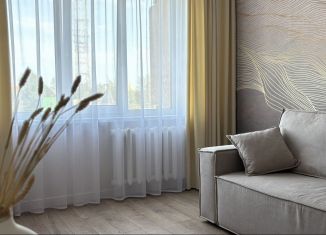 Сдается в аренду 2-комнатная квартира, 50 м2, Псков, улица Рокоссовского, 22