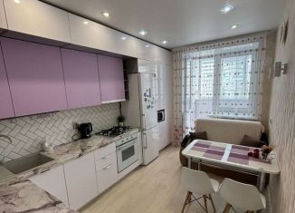 Сдается в аренду 1-комнатная квартира, 42 м2, Йошкар-Ола, улица Йывана Кырли, 50А