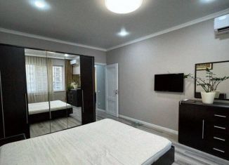 Сдаю в аренду однокомнатную квартиру, 48.5 м2, Краснодар, улица Атарбекова, 24