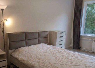 Сдам в аренду 1-ком. квартиру, 35 м2, Москва, Матвеевская улица, 10к2