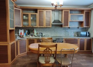 Сдается 3-ком. квартира, 109.1 м2, Челябинская область, улица Монакова, 31