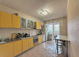 Сдаю в аренду 1-ком. квартиру, 45 м2, Тюмень, улица Котельщиков, 2