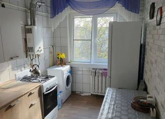 Сдаю в аренду 2-ком. квартиру, 44 м2, Ростов-на-Дону, проспект 40-летия Победы, 63/8