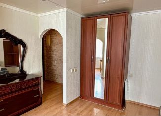 Сдаю в аренду 1-комнатную квартиру, 33 м2, Уфа, проспект Октября, 82