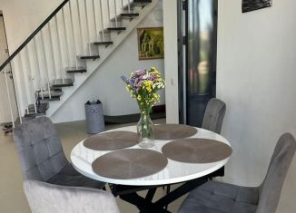 Сдам трехкомнатную квартиру, 75 м2, Крым, улица Куйбышева, 41А