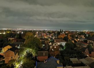 Сдам двухкомнатную квартиру, 75 м2, Ростов-на-Дону, улица Петрашевского, 36, Железнодорожный район