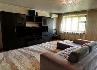 Сдам в аренду 3-ком. квартиру, 105 м2, Ростов-на-Дону, улица Погодина, 4Б