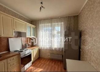 Сдаю 2-комнатную квартиру, 54 м2, Старый Оскол, микрорайон Северный, 32