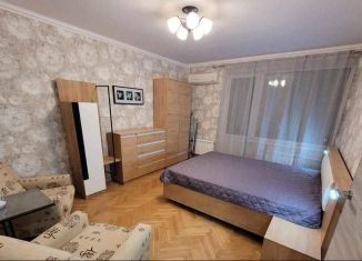 Сдаю в аренду 1-комнатную квартиру, 38 м2, Москва, 4-я Сокольническая улица