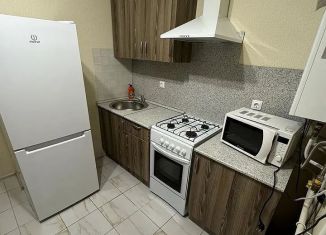 Сдам двухкомнатную квартиру, 44 м2, Ростов-на-Дону, улица Городовикова, 34, Пролетарский район