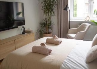 Сдается в аренду комната, 16 м2, Москва, Ленинский проспект, 93к2