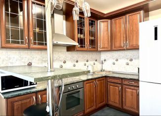 Аренда 2-ком. квартиры, 67.5 м2, Пермь, улица Плеханова, 2