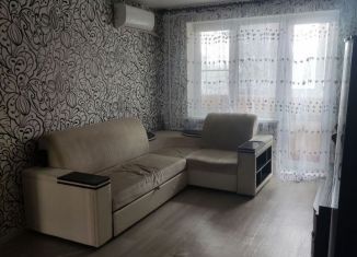 Сдается однокомнатная квартира, 33 м2, Саратов, улица имени С.Ф. Тархова, 21