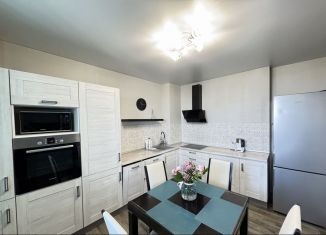 3-ком. квартира в аренду, 102 м2, Самарская область, Аэродромная улица, 98А