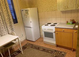 Сдается в аренду 1-ком. квартира, 37 м2, Москва, улица Брусилова, 33к1