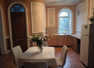 Сдаю в аренду комнату, 30 м2, Крым, микрорайон Юго-Западный, 5