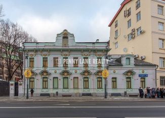 Сдача в аренду дома, 1500 м2, Москва, улица Остоженка, 24