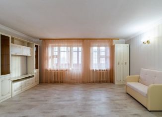 Сдаю трехкомнатную квартиру, 100 м2, Тюмень, улица Московский Тракт, 139/1