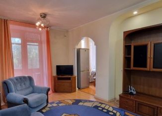 Аренда 2-ком. квартиры, 56 м2, Новокузнецк, проспект Металлургов, 50