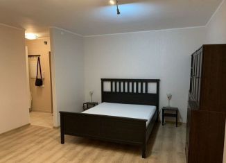 Сдача в аренду 1-ком. квартиры, 32 м2, Москва, улица Каховка, 27к1