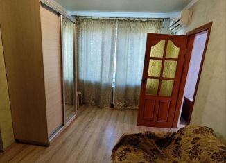 2-комнатная квартира в аренду, 44 м2, поселок городского типа Афипский, Шоссейная улица, 12