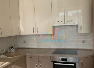 Сдаю 1-ком. квартиру, 44 м2, Москва, улица Полины Осипенко, 10к1