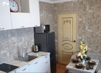 Сдам в аренду однокомнатную квартиру, 31 м2, село Витязево, Уютная улица, 2Г