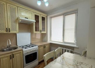 Сдается 3-ком. квартира, 68 м2, Чечня, улица Дьякова, 7