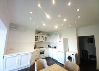 Сдаю в аренду 2-ком. квартиру, 72 м2, Калужская область, Теренинский переулок, 9