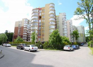 Сдается в аренду двухкомнатная квартира, 70 м2, Калининград, улица Фортовая Дорога, 9