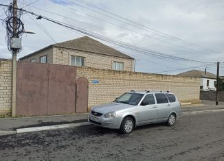 Продаю дом, 300 м2, посёлок городского типа Ленинкент, улица Буйнакского, 47