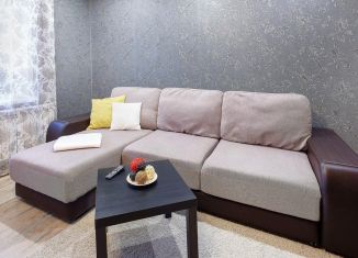 Сдам в аренду 1-ком. квартиру, 35 м2, Новосибирская область, Сибирская улица, 42