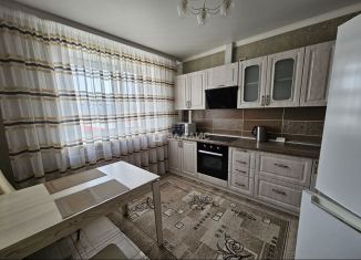 Сдача в аренду 2-комнатной квартиры, 56 м2, Тобольск, 10-й микрорайон, 73А