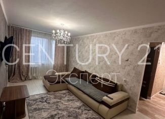 Сдается 3-комнатная квартира, 64 м2, Калининград, улица Багратиона, 13