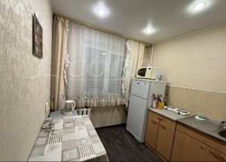 Сдаю 1-комнатную квартиру, 30.9 м2, Тюмень, Ямская улица, 110