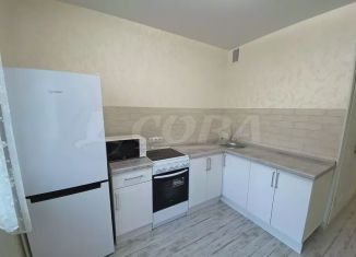 Сдача в аренду 1-ком. квартиры, 35 м2, Тюмень, Комсомольская улица, 44