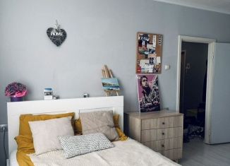 Сдаю в аренду однокомнатную квартиру, 39 м2, Москва, улица Декабристов, 20к3