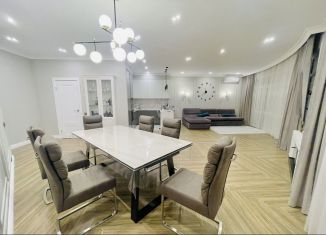 Сдача в аренду 2-ком. квартиры, 120 м2, Краснодарский край, улица Мира, 44лит3