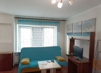 Сдам 1-ком. квартиру, 30 м2, Тюмень, улица Республики, 155