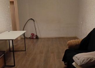 Сдам в аренду однокомнатную квартиру, 38 м2, Хабаровск, улица Профессора М.П. Даниловского, 18Б