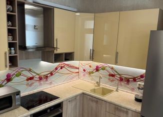 Сдам 1-ком. квартиру, 42 м2, Москва, Осташковская улица, 21, метро Бабушкинская