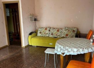 Сдача в аренду 3-ком. квартиры, 56 м2, Кириши, улица Мира, 1