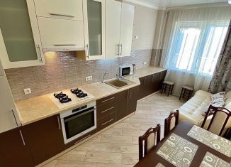 Аренда однокомнатной квартиры, 45 м2, Калининградская область, Октябрьская улица, 57