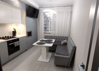 Аренда трехкомнатной квартиры, 80 м2, Севастополь, улица Павла Корчагина, 19Бк2