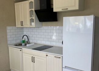 Сдам однокомнатную квартиру, 60 м2, Крым, Симферопольское шоссе, 10-й километр, 12Б