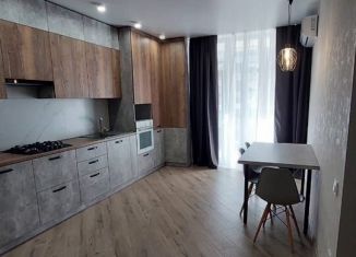 Сдается трехкомнатная квартира, 62 м2, Азов, Красногоровская улица, 19Ак2